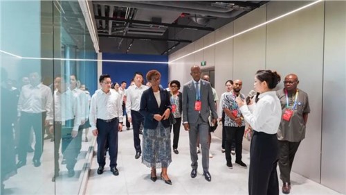 共謀中非新發(fā)展丨第四屆中非經貿博覽會非洲外賓代表團考察中偉